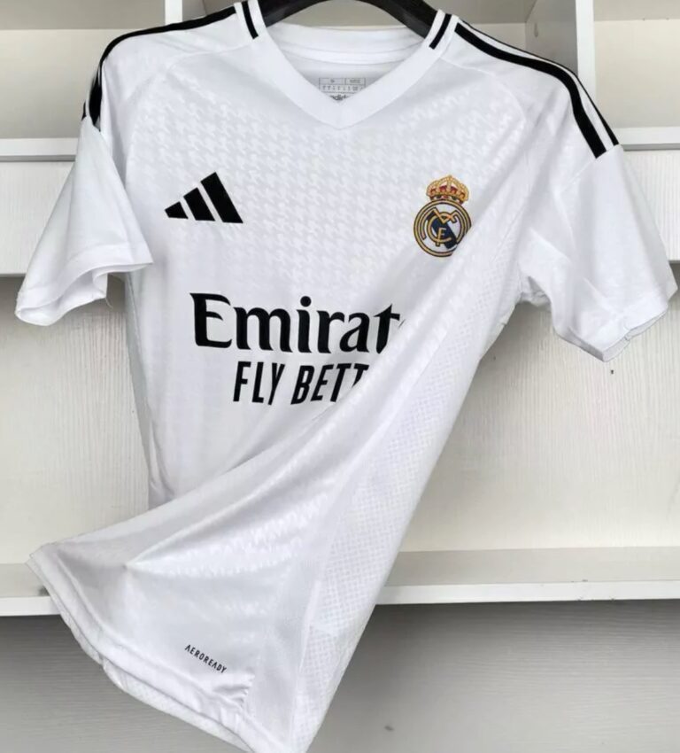 Qual a camisa mais atual do Real Madrid?