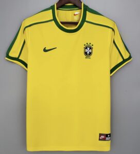 Nike reedita camisa e agasalho de 1998 da Seleção Brasileira