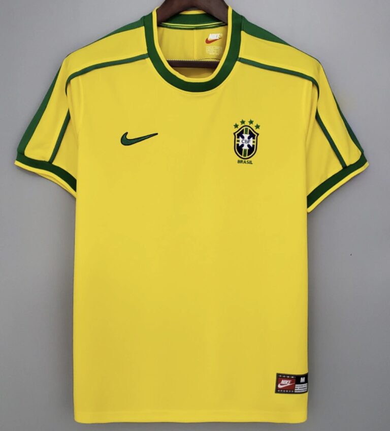 Nike reedita camisa e agasalho de 1998 da Seleção Brasileira