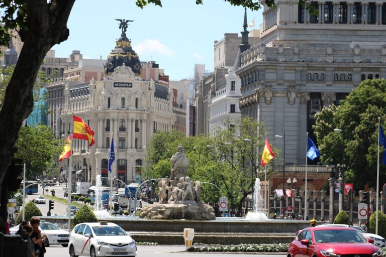 Camisa da Espanha para a Copa de 2026 vaza com novo design da Adidas