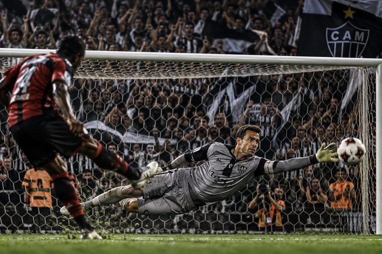 Victor goleiro